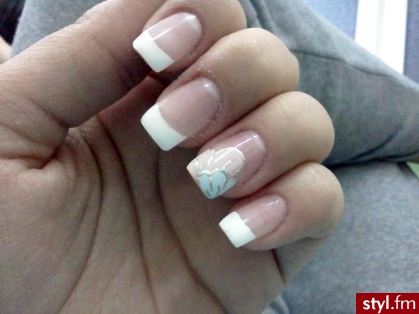 moje tipsiaki :)  skorki suche :( - Kwadratowe French Żel Paznokcie