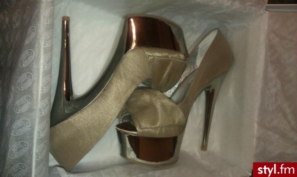 Szpilki Buty Moda