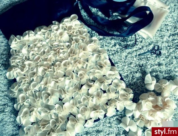 Sukienki Moda