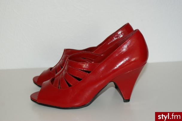 z kolekcji New Look 2011 - Botki Buty Moda