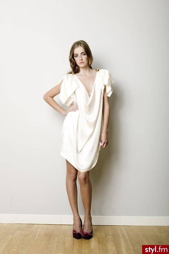 Sukienki Moda