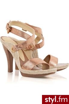buty. Stella McCartney
Jeżeli już jest proszę o link - Pozostałe Buty Moda