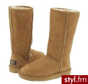 UGG AUSTRALIA ..CHCE SOBIE TAKIE KUPIC CO MYSLICIE ? SA ONE MODNE W POLSCE ? - Pozostałe Buty Moda