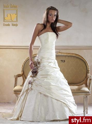 Model: MODA ŚLUBNA 713 - Suknie ślubne Ślub Moda