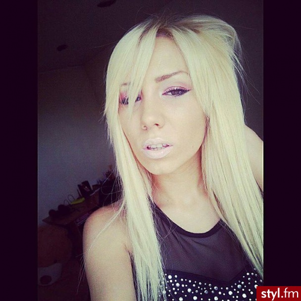 Blond Rozpuszczone Proste z grzywką Na co dzień Długie Fryzury