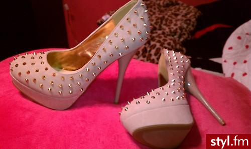 Szpilki Buty Moda