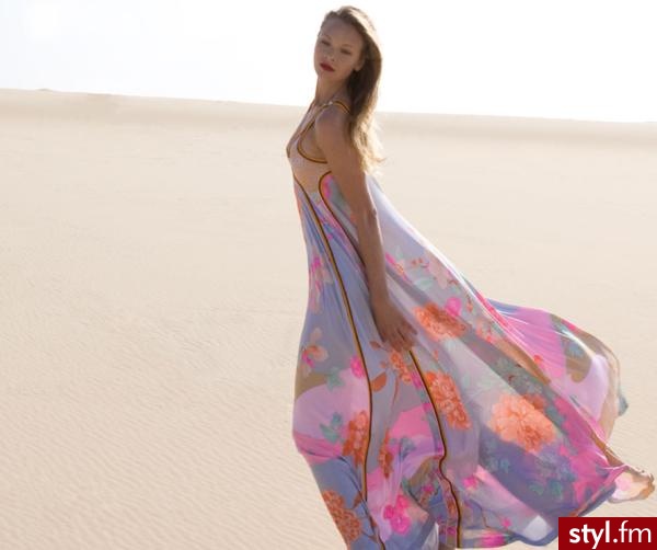 Sukienki Moda