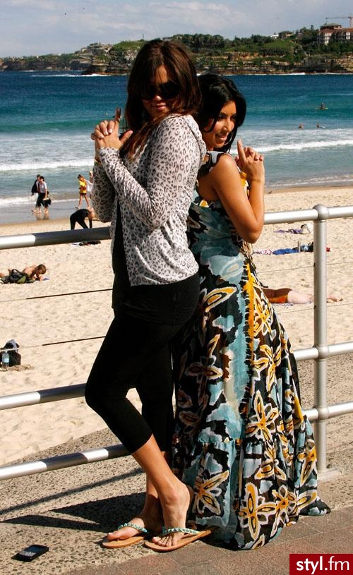 Kim & Khloe Kardashian - Moda uliczna Inne Moda