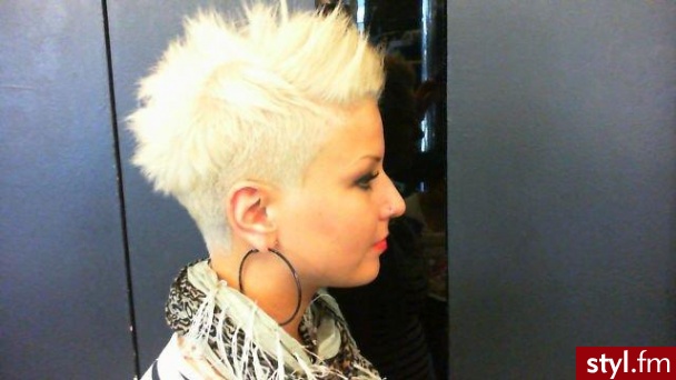Blond Rozpuszczone Proste Na co dzień Krótkie Fryzury