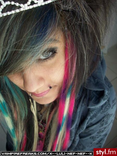 EMO Alternatywne Średnie Fryzury