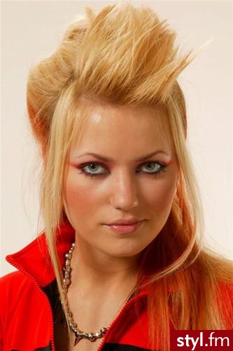 Średnie Fryzury