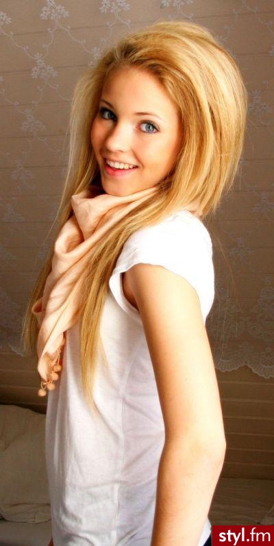Blond Rozpuszczone Proste Na co dzień Długie Fryzury