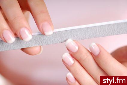 naturalny ślubny manicure - Paznokcie