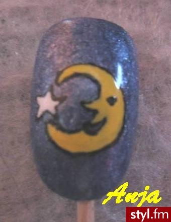 moon - Paznokcie