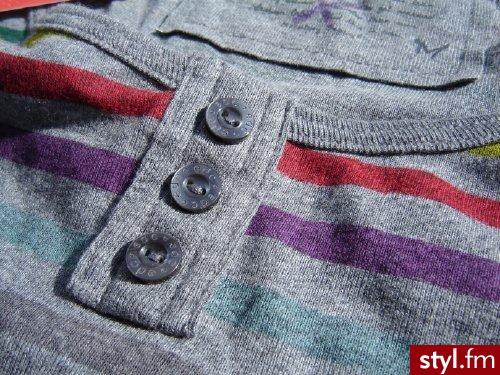 ESPRIT.
http://allegro.pl/item673059717_sliczna_bluzka_top_nowy_esprit_s.html
55 zł. - Pozostałe Ciuchy Moda