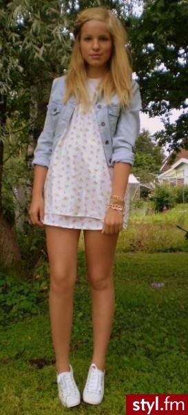 Jeżeli zdjęcie znajduje się już w galerii poproszę o link - Moda uliczna Inne Moda