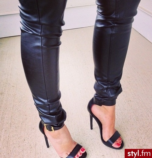Szpilki Buty Moda