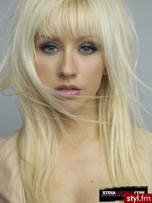 Blond Rozpuszczone Proste z grzywką Na co dzień Średnie Fryzury