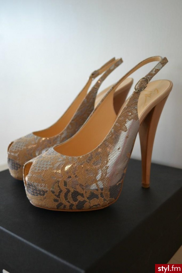 Szpilki Buty Moda