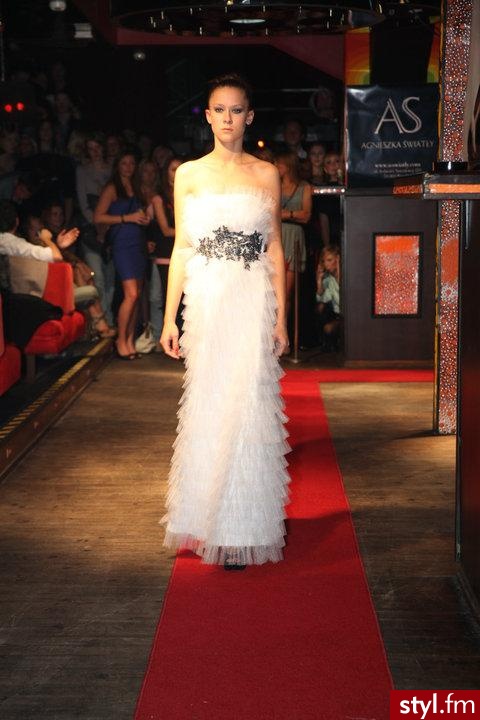 AGNIESZKA ŚWIATŁY projekt - Pozostałe Ciuchy Moda