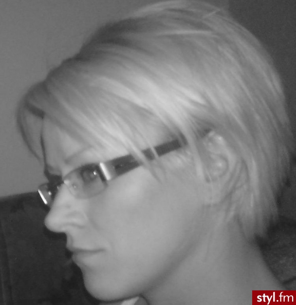 klasyk bob - Blond Rozpuszczone Proste Na co dzień Średnie Fryzury