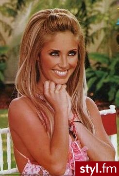 Rebelde. Anahi - Długie Fryzury