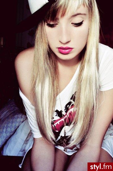Blond Rozpuszczone Proste z grzywką Na co dzień Długie Fryzury