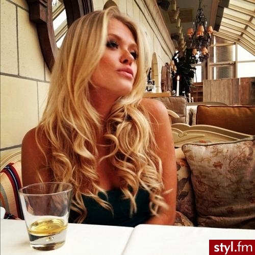 Blond Rozpuszczone Kręcone Na co dzień Długie Fryzury