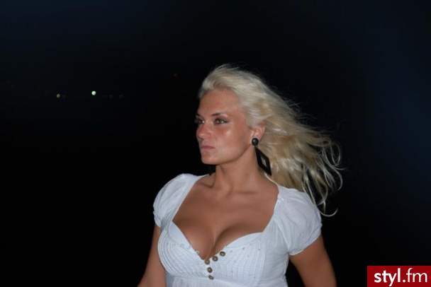 Blond Rozpuszczone Kręcone Na co dzień Średnie Fryzury