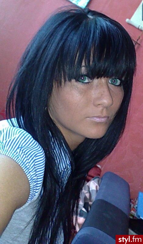 Średnie Fryzury