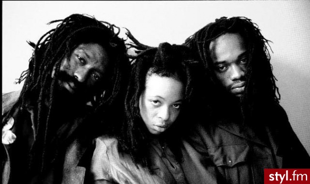 black uhuru - Dredy Alternatywne Średnie Fryzury