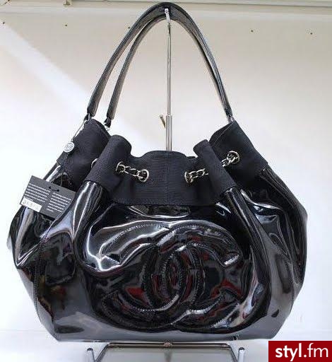 Wiadomo Chanel. Wspaniała torba lakierowana od Chanel jest cudowna - Pozostałe Torebki Moda