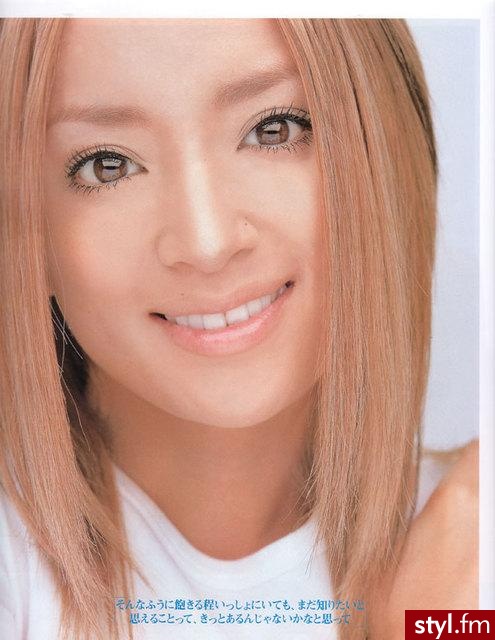 Na zdjęciu Ayumi Hamasaki - Makijaże
