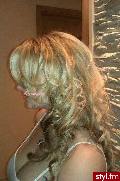 Blond Rozpuszczone Kręcone Na co dzień Średnie Fryzury