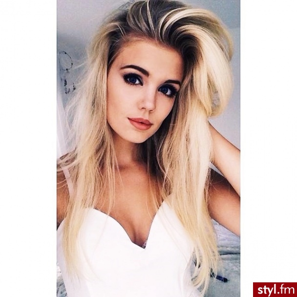 Blond Rozpuszczone Proste Na co dzień Długie Fryzury