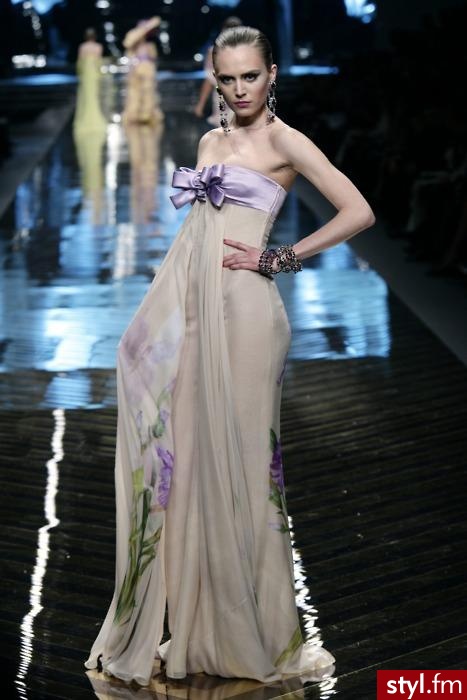 Sukienki Moda