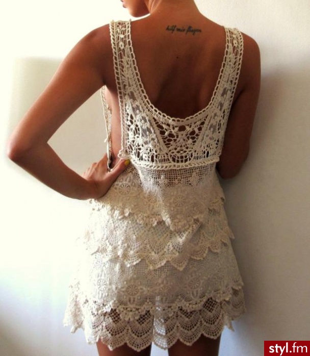Sukienki Moda