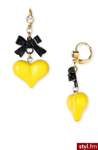 Żółciutkie serduszka od Betsey Johnson wycenione na 30 dolarów. - Pozostałe Dodatki Moda