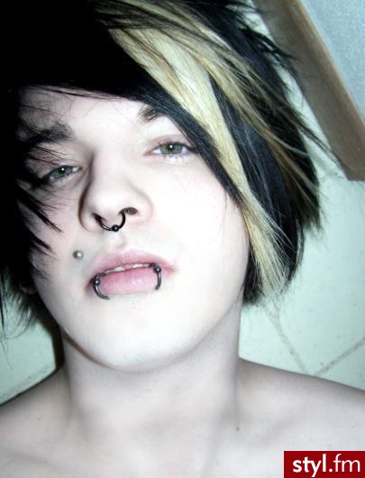 EMO Alternatywne Średnie Fryzury