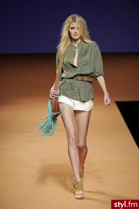 Projekt: Chloe (wiosna/lato 2010). Projekt: Chloe (wiosna/lato 2010) - Pozostałe Ciuchy Moda