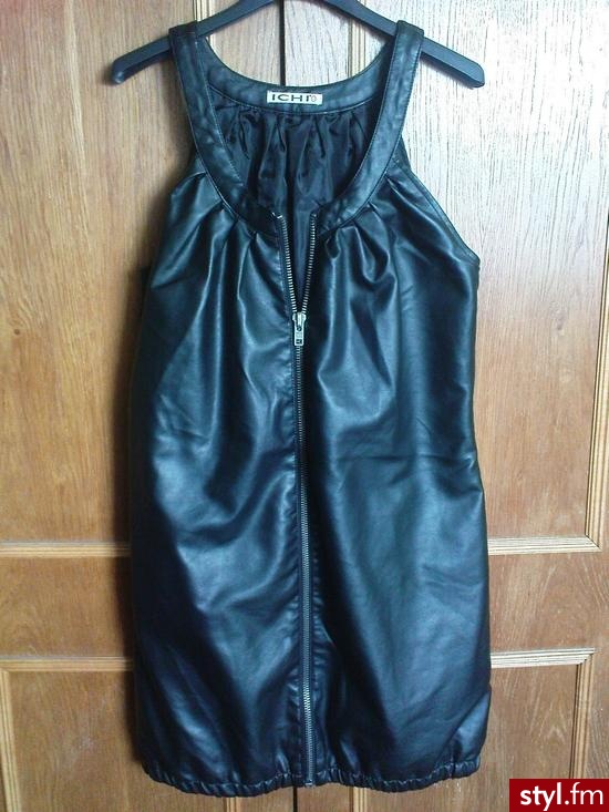 Sukienki Moda