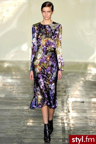 Sukienki Moda