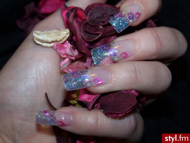 Autor: rozkwitka ślicznotki :). Autor: <b>rozkwitka</b><br /> - Paznokcie