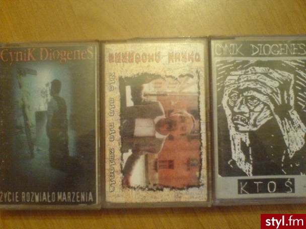 KASETY MAGNETOFONOWE. ORYGINALNE KASETY MAGNETOFONOWE, STARE ALE JARE KAPELE PUNKOWE, SKA METAL. KASETY SĄ ORYGINALNE. DOSKONAŁY PREZENT DLA KOGOŚ KTO KOCHA MUZYKĘ I POSIADA MAGNETOFON ^^

UWAGA, SUGEROWANA CENA ZA SZTUKĘ!!! - Misz-masz