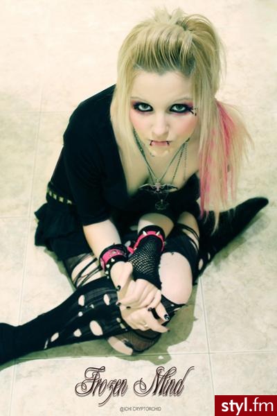 Ichi C.. <3 - EMO Alternatywne Średnie Fryzury