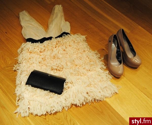 Sukienki Moda