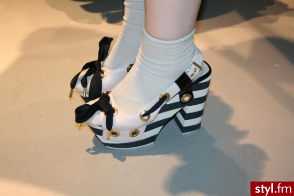 Pozostałe Buty Moda