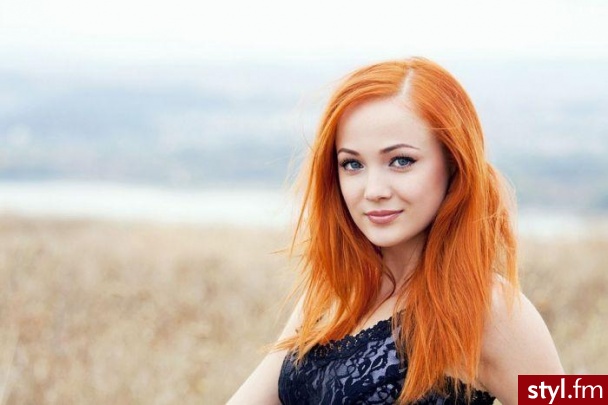 Średnie Fryzury