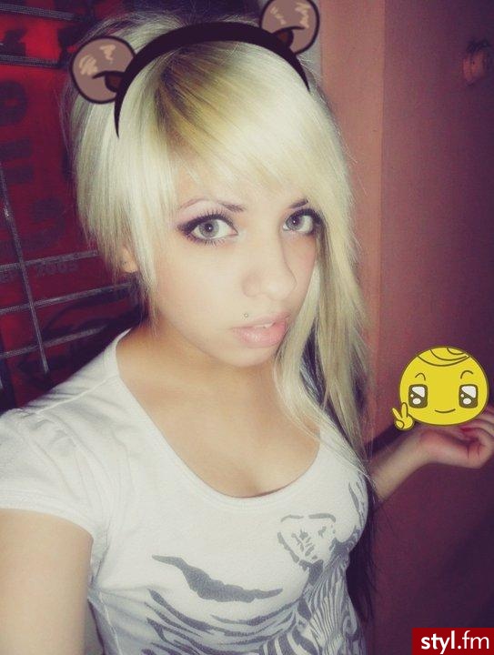Średnie Fryzury