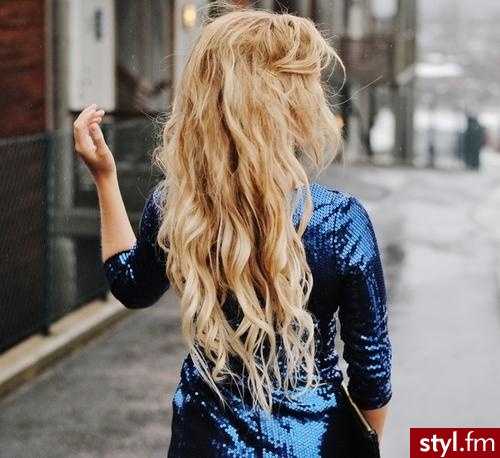 Blond Rozpuszczone Kręcone Na co dzień Długie Fryzury